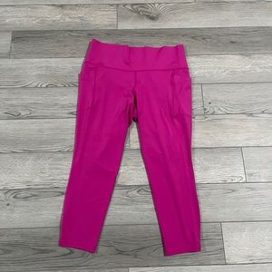 NWOT Athleta Salutation Stash pocket 7/8 tight legging